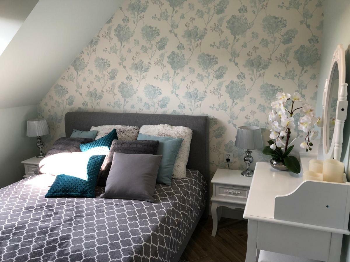 Family & Business Elegant Apartments Ul Warszawska - 2 Bedroom, Balcony, Parking Kielce Exterior foto